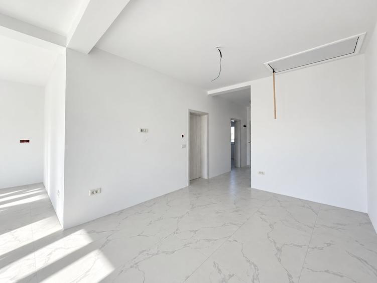 Duplex cu 3 camere cu Canalizare în Moșnița Veche