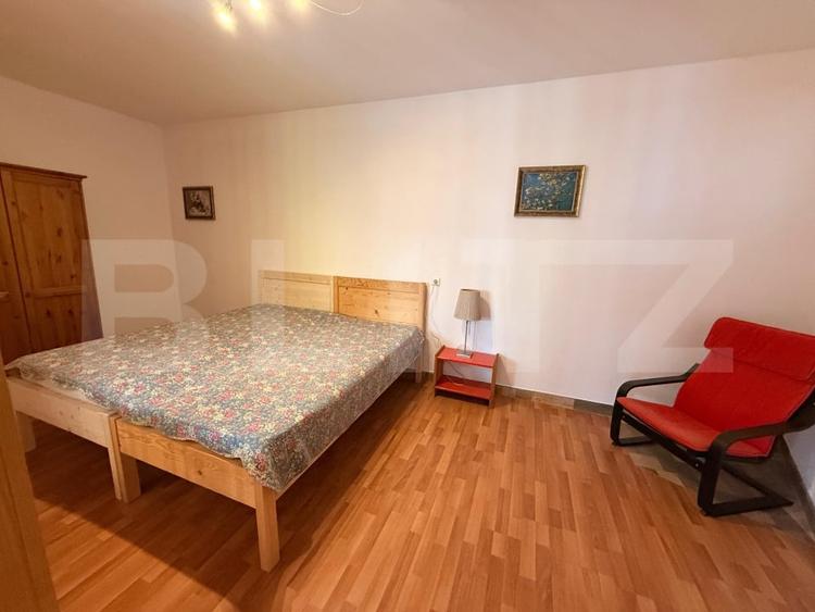 Casă individuală cu 4 camere cu Canalizare în Cristian