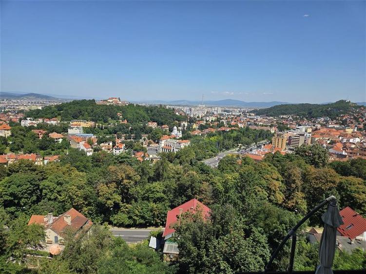 Apartament cu 3 camere decomandat, mobilat în Drumul Poienii