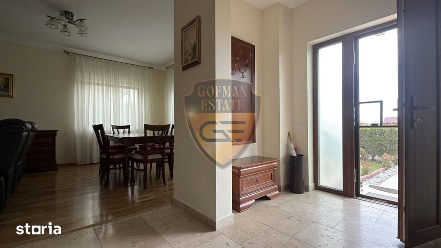 Casă cu 4 camere cu Canalizare în Lumina