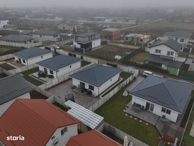 Casă cu 3 camere cu Piscina în Vârteju