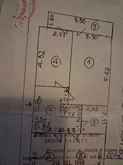 Apartament cu 3 camere decomandat în Central