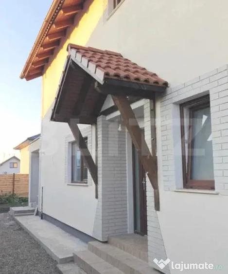 Casă cu 4 camere cu Teren 250 Mp în Tărlungeni