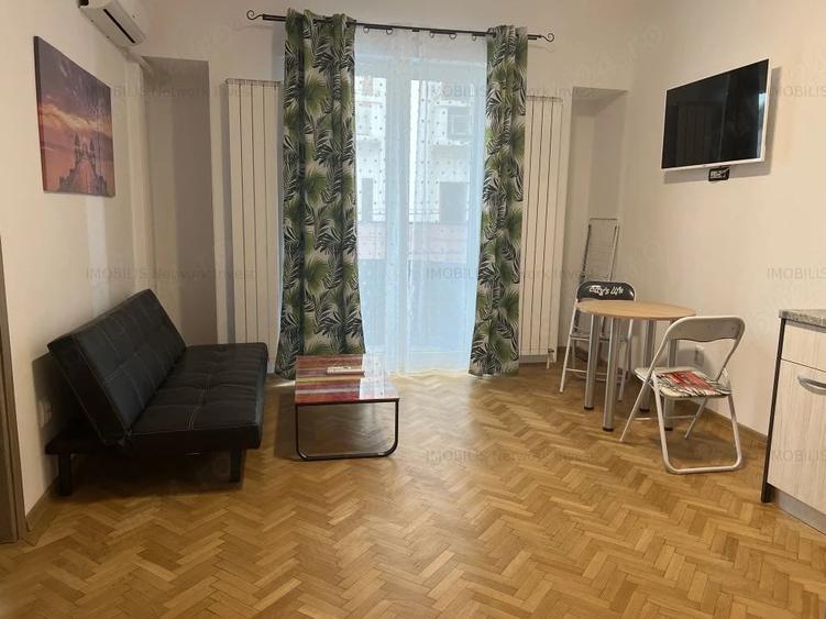 Apartament cu 2 camere semidecomandat, mobilat în Nord