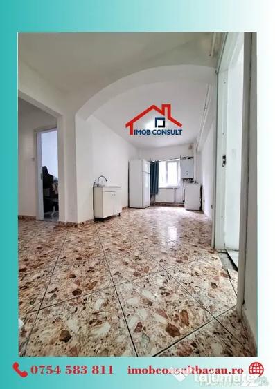 Apartament cu 3 camere decomandat în Mioriței