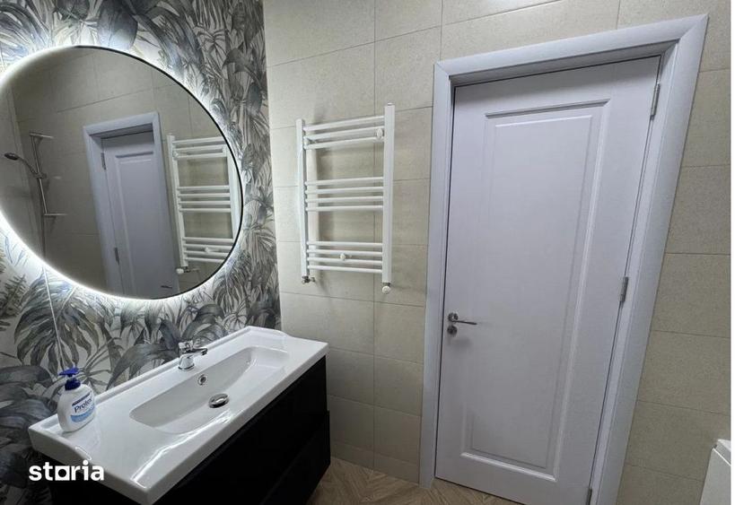 Apartament cu 2 camere semidecomandat, mobilat în Eminescu