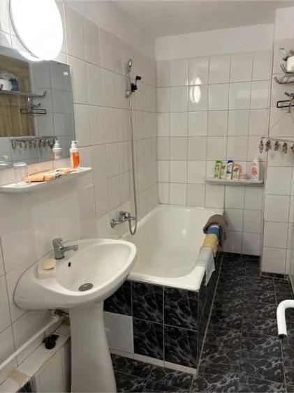 Apartament cu 4 camere decomandat, mobilat în Timpuri Noi