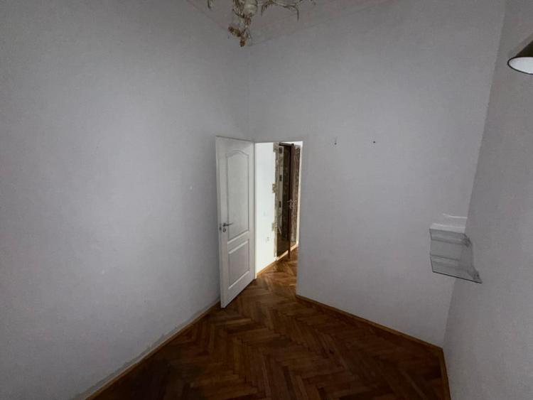 Spațiu comercial, de 170 mp, în Central
