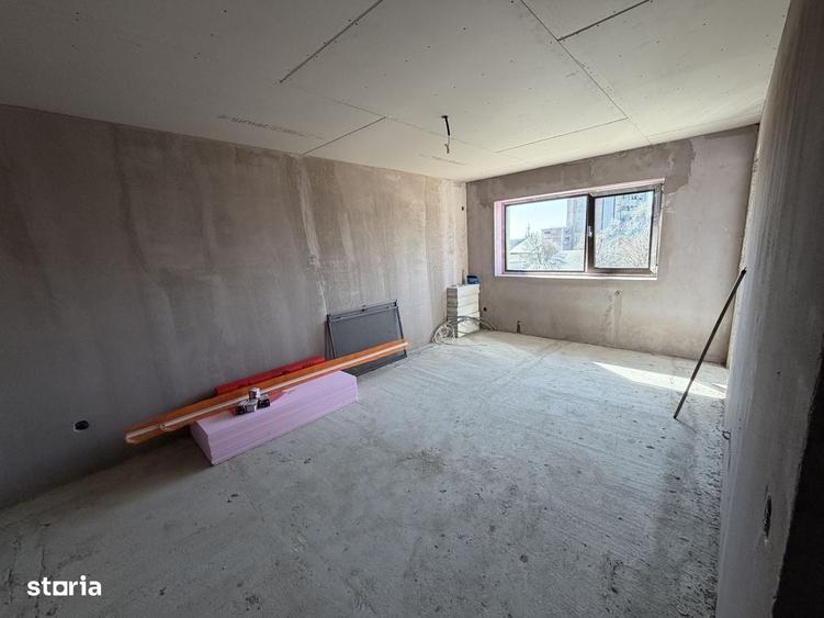 Apartament cu 2 camere decomandat în Pleașa