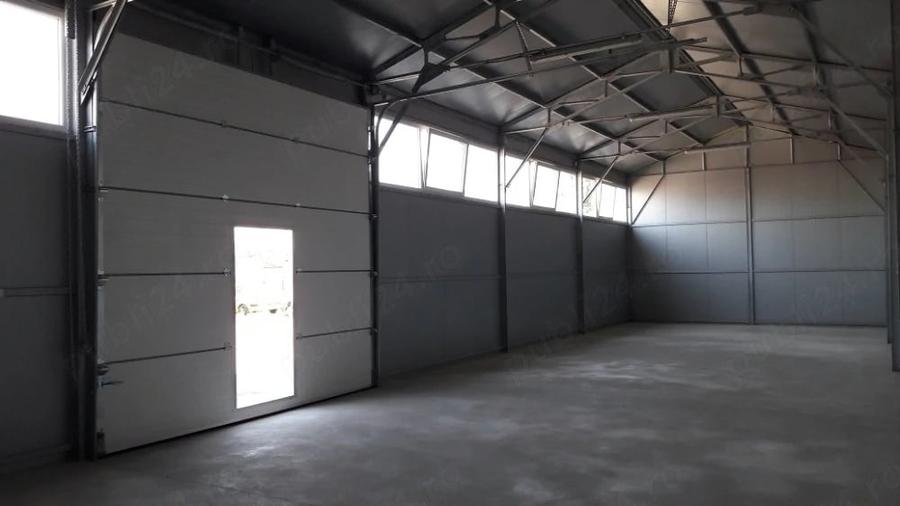 Spațiu comercial, de 120 mp, în Cantemir