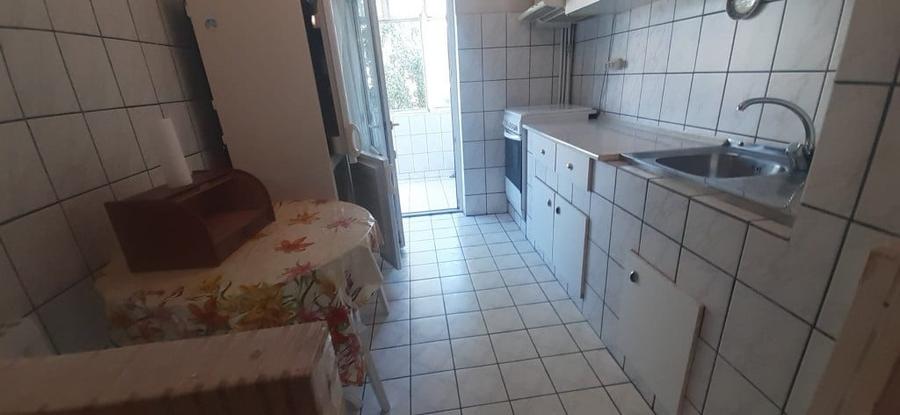 Republicii, zona buna, 2 camere, etaj 3 - 5