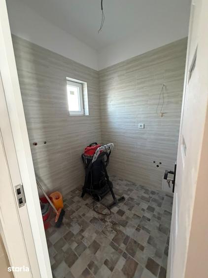 Casa de vanzare, 3 camere, curte imprejmuita, gata de mutat ! - 9
