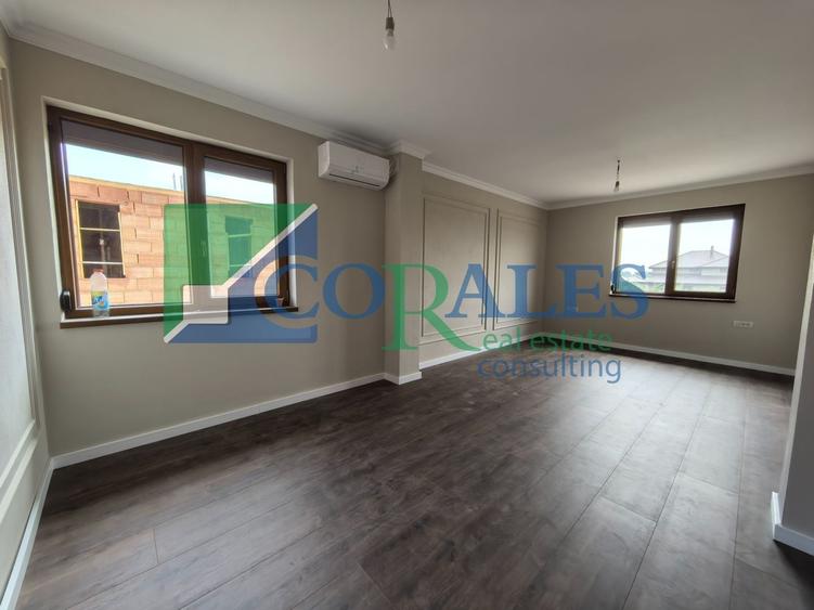 Duplex cu 4 camere cu Canalizare în Ghiroda