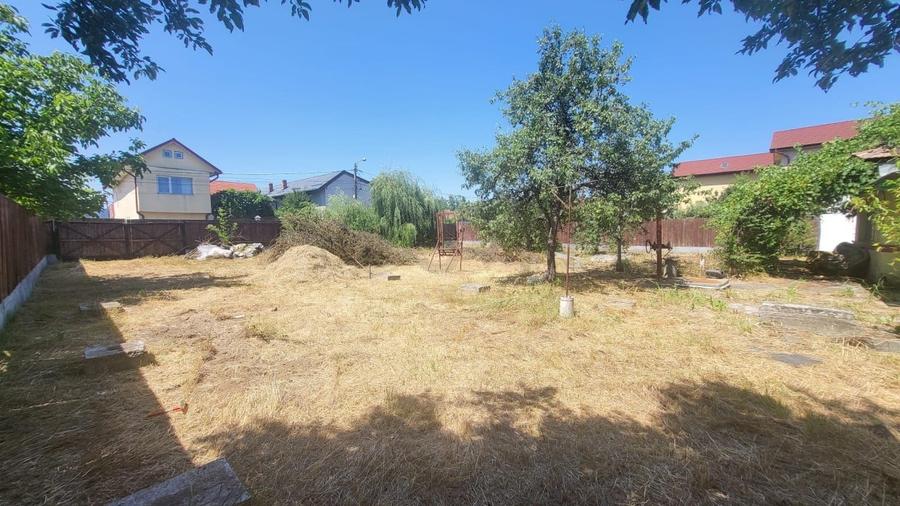 Teren Construcții intravilan de 899 mp, în Nord