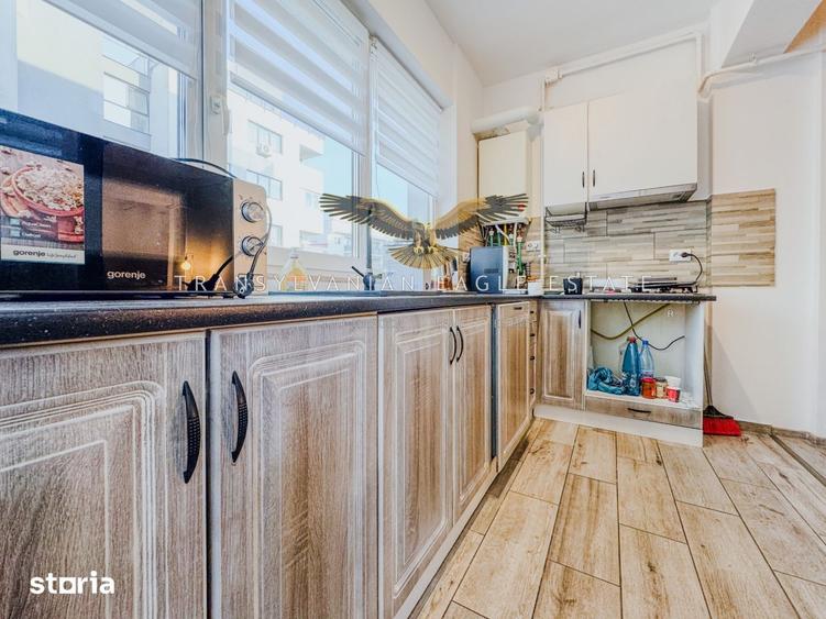 Apartament cu 2 camere semidecomandat, mobilat în Baciu