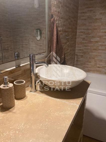 Apartament cu 3 camere decomandat în Dumbrăvița