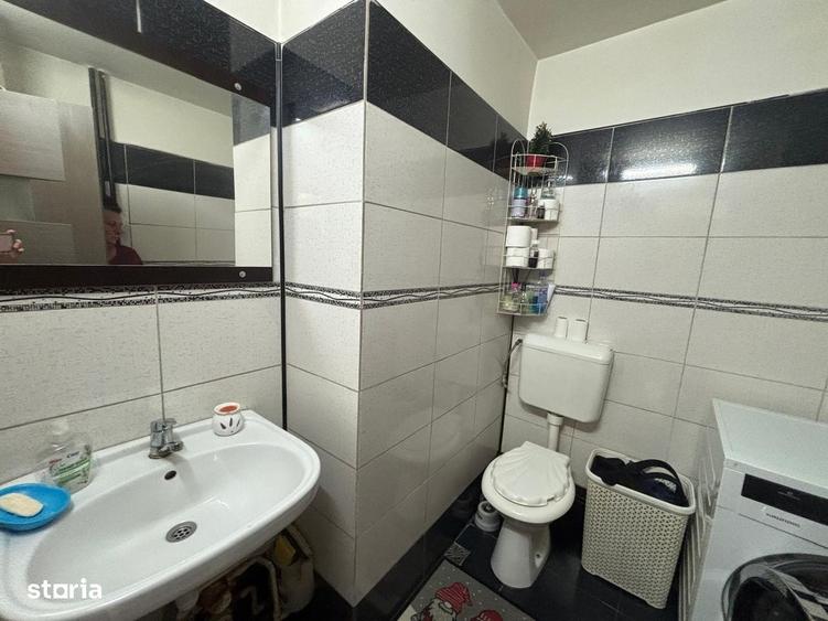Apartament cu 4 camere în Militari
