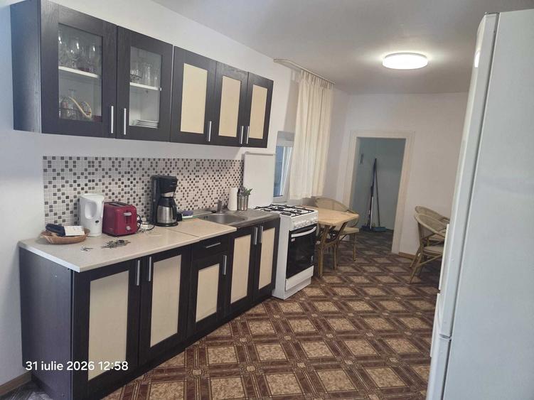 Casă cu 3 camere în Dunavățu de Jos