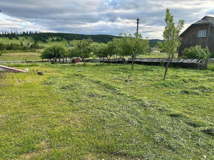 Casă cu Teren 3536 Mp în Coșna