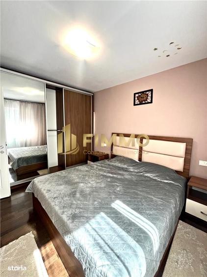 Apartament cu 3 camere semidecomandat în Central