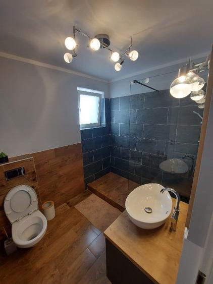Apartament cu 2 camere semidecomandat în Florești
