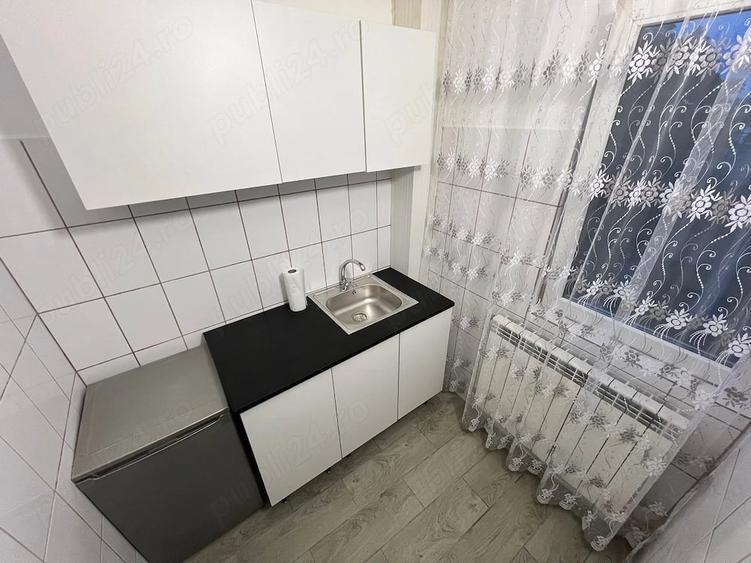 Garsonieră decomandată în Sud