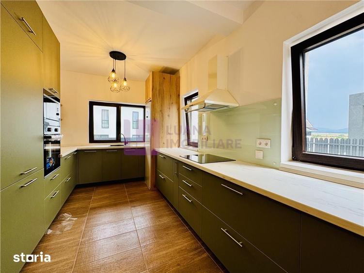 Casă cu 4 camere cu Teren 190 Mp în Central