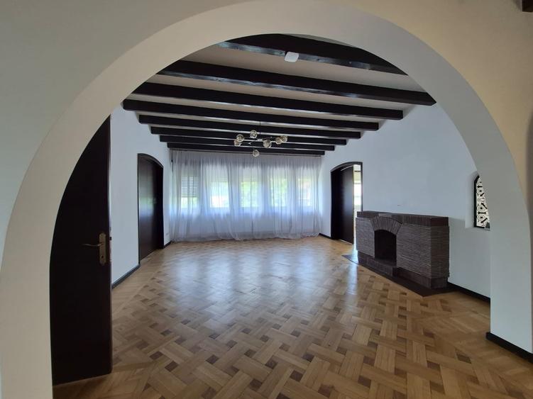 Duplex cu 9 camere cu Teren 100 Mp în Dorobanți