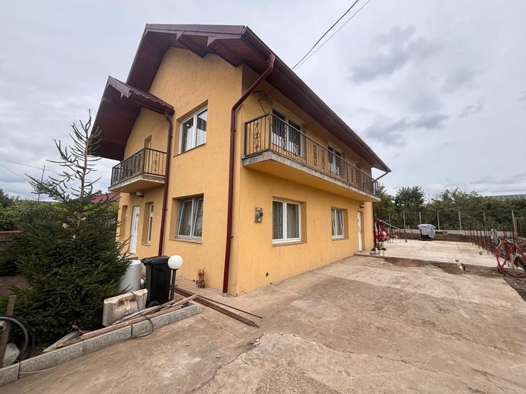 Casă individuală cu 5 camere cu Teren 576 Mp în Cătămărești-Deal