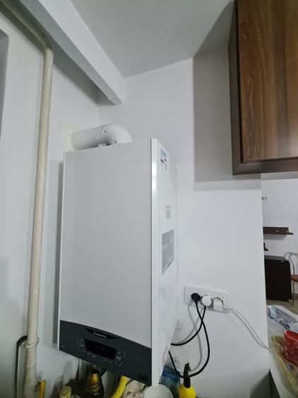 Apartament cu 3 camere semidecomandat în Țiglina 1