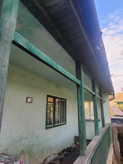 Casă cu Teren 800 Mp în Crăciunelu de Sus
