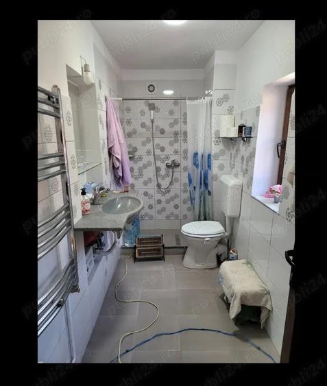 Casă cu 5 camere cu Teren 97 Mp în Central