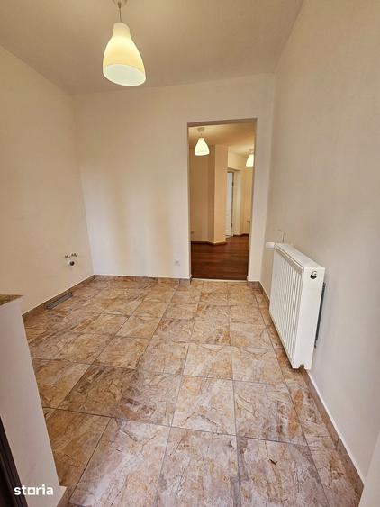 Casă cu Teren 470 Mp în Mihai Bravu