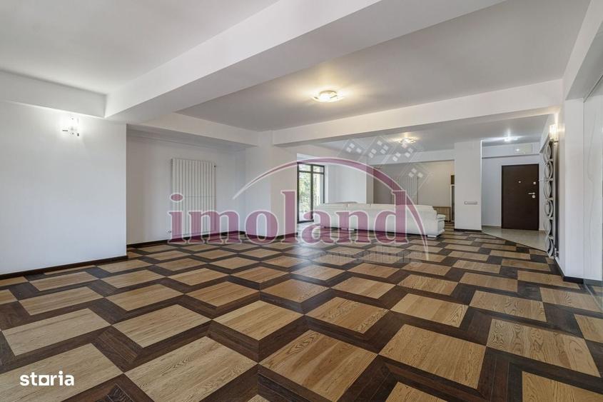 Apartament cu 4 camere în Kiseleff