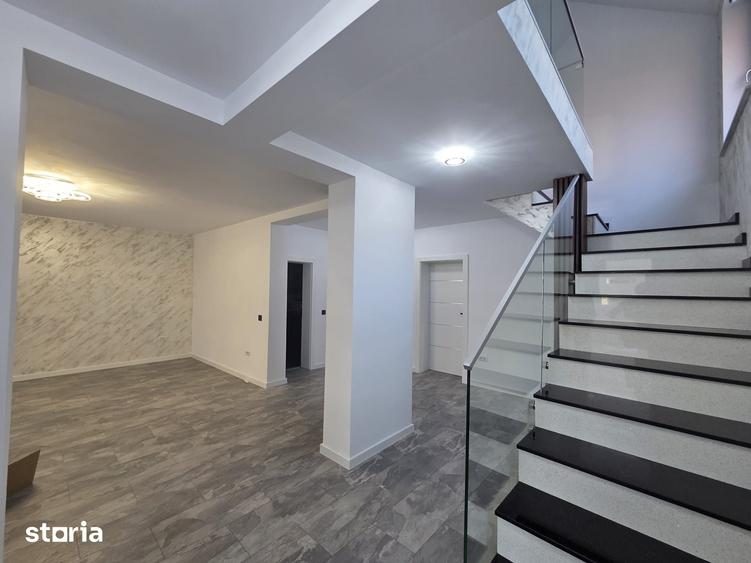 Casă cu 6 camere cu Teren 456 Mp în Mărășești