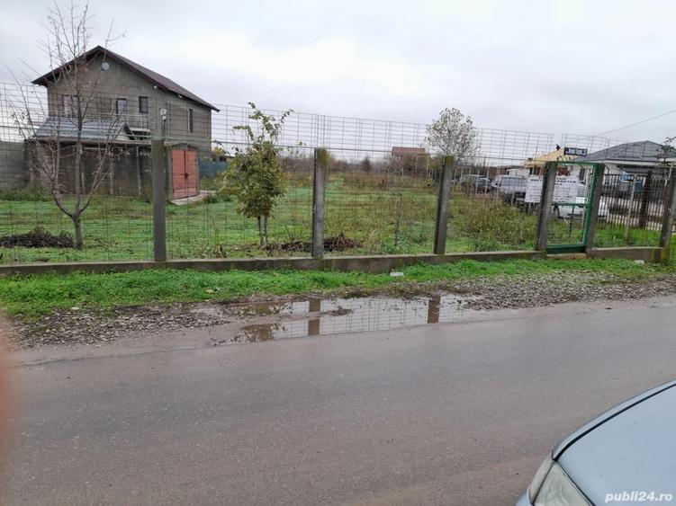 Teren de 5500 mp, în Domnești