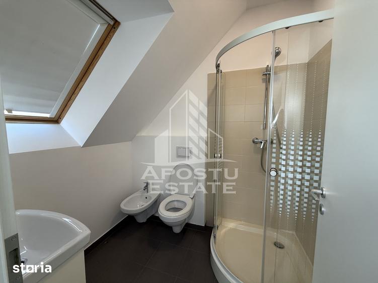 Apartament cu 4 camere în Circumvalațiunii