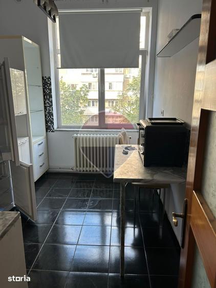 Apartament de inchiriat - 3 camere Bulevardul Stefan cel Mare - 1