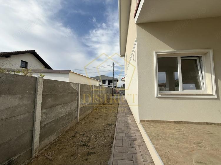 Casă cu 4 camere cu Teren 312 Mp în Moșnița Veche