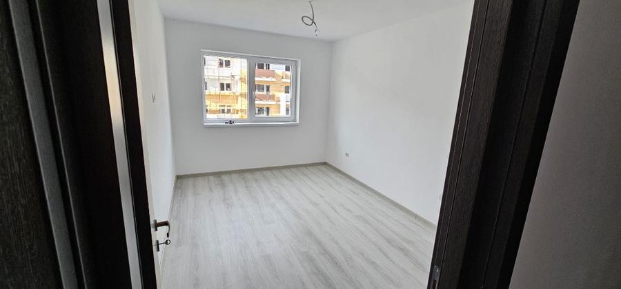 Apartament cu 2 camere semidecomandat în Sânpetru