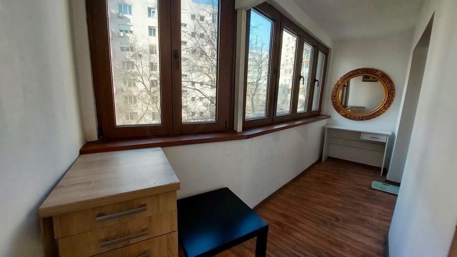 Apartament cu 2 camere semidecomandat în Titan
