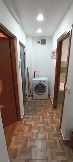 Garsonieră decomandată în Podul de Fier