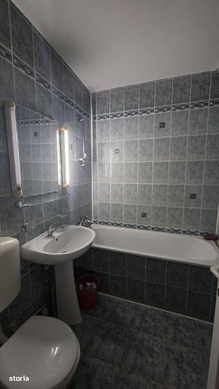 Apartament cu 3 camere în Micro 1