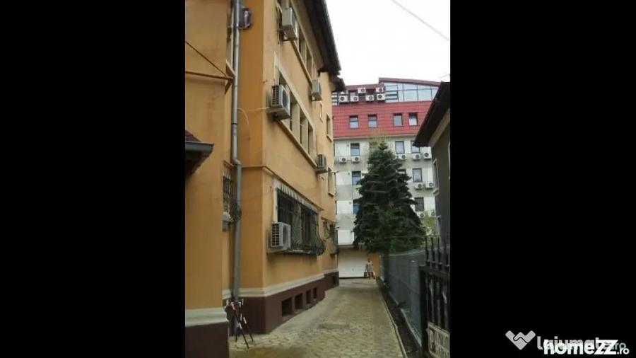 Casă cu 21 camere cu Teren 530 Mp în Cotroceni