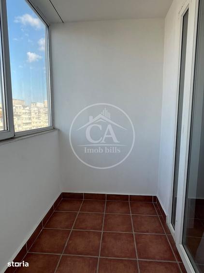 Apartament cu 3 camere decomandat în Rogerius