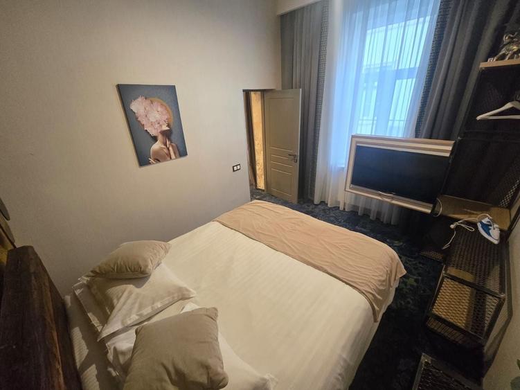 Apartament cu 3 camere decomandat în Ultracentral