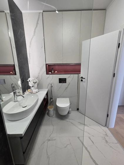 Apartament cu 2 camere decomandat, mobilat în Ultracentral