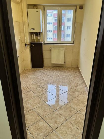 Apartament cu 2 camere decomandat în Exterior Vest