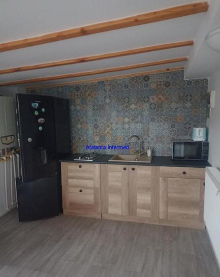 Casă cu 3 camere cu Teren 278 Mp în Palazu Mare