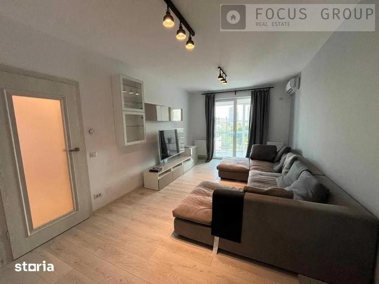 Apartament cu 3 camere în Apărătorii Patriei